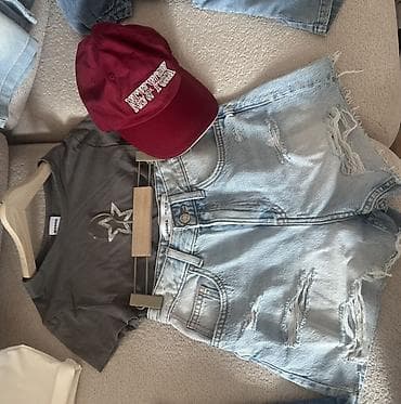 Bershka şort xs olcu 29azn yenı Bershka tshırt xs 1defe geyınılıb — 1