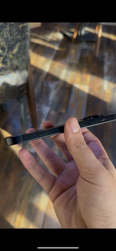 Powerbanklar: IPhone 14, 128 GB, Midnight, Simsiz şarj — 3