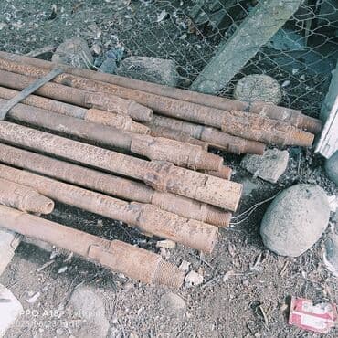 kəndir ip: Paslı metal borular dəsti. Arteziyan quyularının qazılması üçün olan — 5