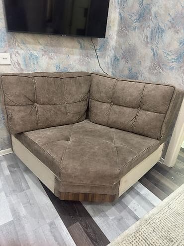 divarda fiqurlar: Künc divan, Açılmayan, Bazasız, Parça — 3