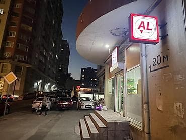 kirayə mənzillərin satışı: Yeni tikili binanın 17-4 mertebesinde 2 otaqlı 78.kv.m menzil satılır — 8