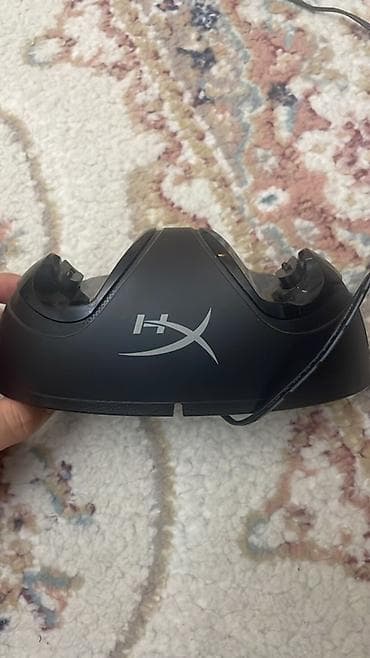 Elektronika: HyperX DuoCharge PS4 controller ucun şarj stansiyası - İki oyun pultu — 1