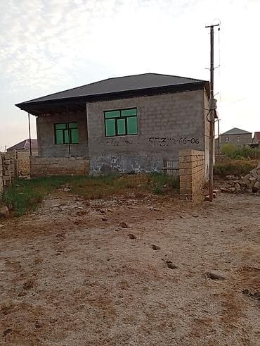 midada ev satilir: 4 otaqlı, 125 kv. m, Kredit yoxdur, Təmirsiz — 4