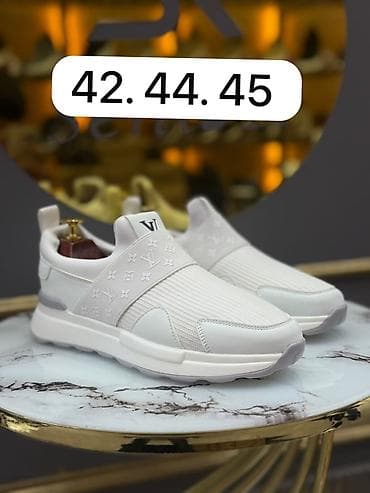 Kişi ayaqqabıları: Kişi idman ayaqqabıları – müxtəlif modellər və ölçülər Rəng və — 3