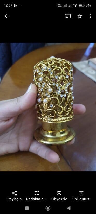 usaq ad gunu tebrikleri: Üzük. yığmağa skatulka. Germaniyadan. alınıb. ağ. mirvarilârlä — 1