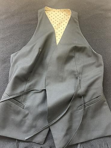 wolt geyimi: Vest 
Xs/S
230 azn — 1