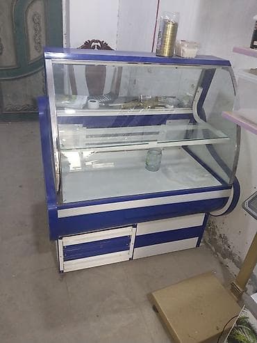 Vitrin tipli soyuducu yenidir 15 gun isledilib tukani baglayiram deye at lalafo.az Vitrin tipli soyuducu yenidir 15 gun isledilib tukani baglayiram deye