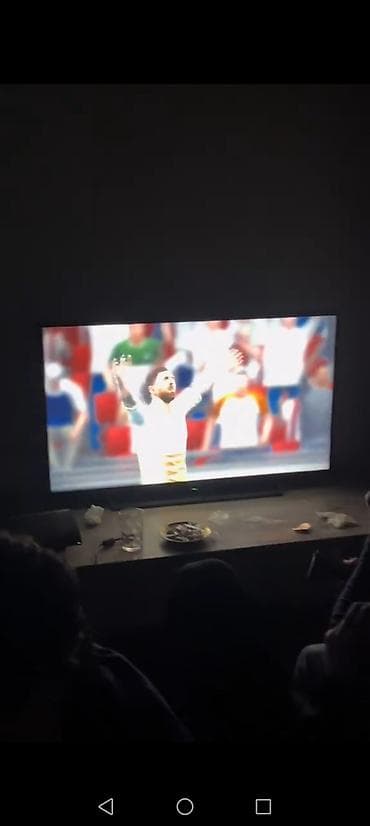 Şəmkirdədi! 2 ədəd ps3 2 ədəd tilvizor hərsin 2 ədəd pultu var icində