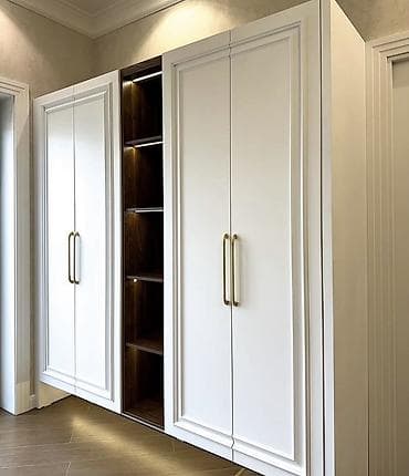 mak baza: Klassik üslubda üç bölməli qapalı dolab sistemi - Rəng: ağ (mat), iç — 2