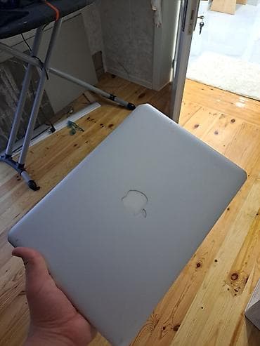 Apple MacBook: Apple MacBook Pro noutbuk - Korpus: gümüş rəngli alüminium unibody - — 1