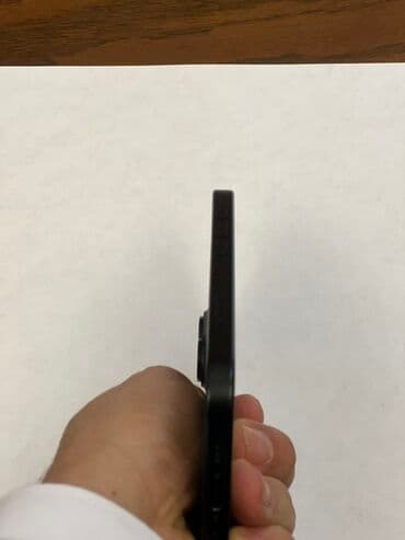 iphone 13 qutu: IPhone 16, 128 GB, Qara, Face ID — 8