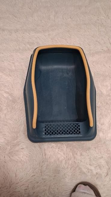 pişik südü tozu: Məhsul: Pişik tualeti (açıq tip) - Rəng: Tünd mavi gövdə, bej kənar — 2