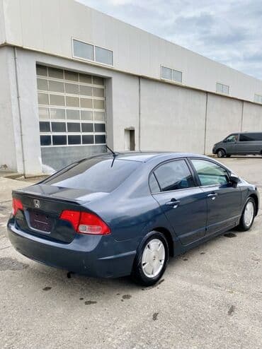 mutlu aku: Honda Civic: 1.3 l | 2006 il Sedan — 8
