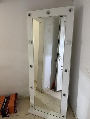 işıqlı güzgü: Güzgü Döşəmə üstü, Düzbucaqlı, Makiyaj üçün, Arxa işıqlı — 1