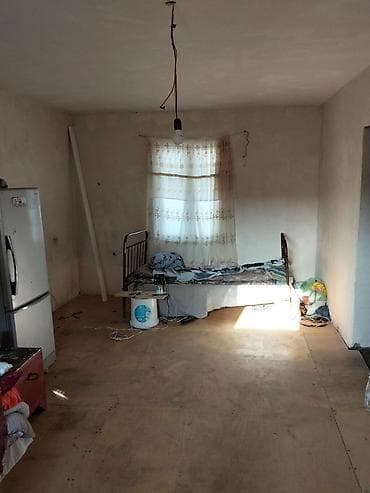 1 ci mikrorayon: 3 otaqlı, 60 kv. m, Təmirsiz — 2