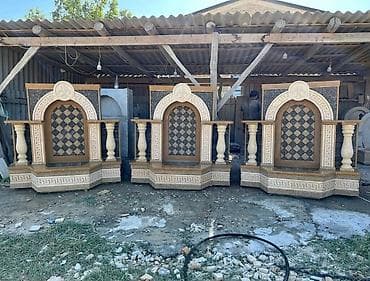 Təbii daşdan dekorativ həyət-bulaqları və fasad kompozisiyaları -