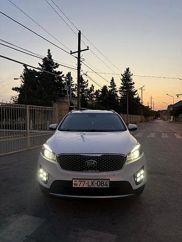 sorento 2016: Kia Sorento – ağ rəngli, tam ölçülü ailəvi krossover/SUV — 1