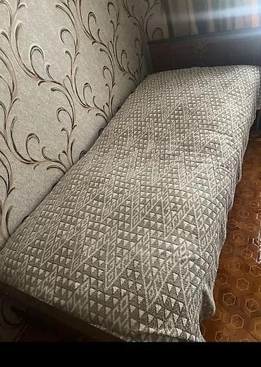 2 li kravat: Rumıniya çarpayı 2 eded matras yoxdur
2ededi 120azn — 2
