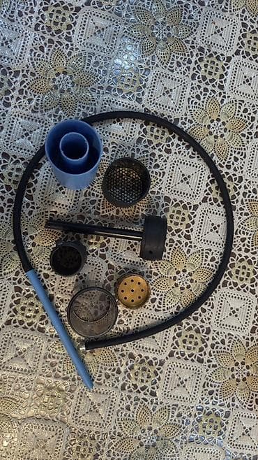 Şəxsi əşyalar: Kompakt stolüstü nərgiz (mini hookah) Xüsusiyyətlər: - Portativ — 4