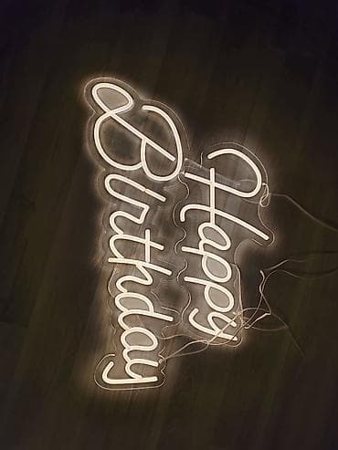 Reklam lövhələri: Bütün işıqlar yenidir — 1