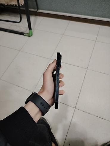 Mobil telefon və aksesuarlar: Məhsul: Qara rəngli smartfon üçün sərt qoruyucu örtük (case) Təsvir — 7