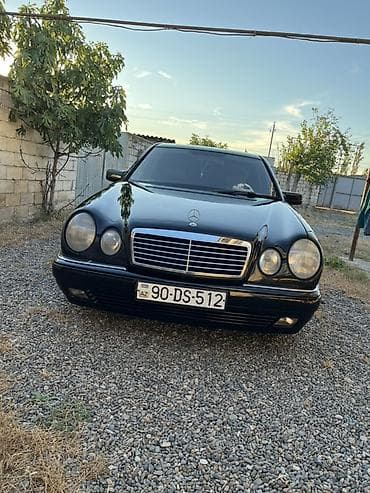 ford fusion diskileri: Mercedes-Benz E 240: 2.4 l | 1998 il Sedan — 4
