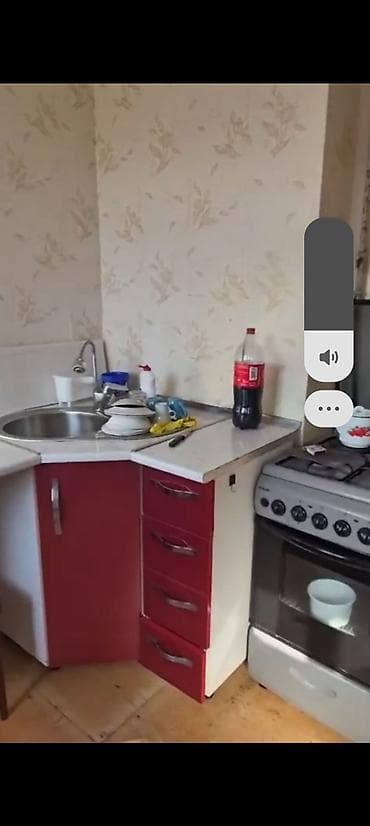 Sumqayıt 13 mkda 5/5, 1/2 ye duzelme ev ayliği 250 man kiraye — 5