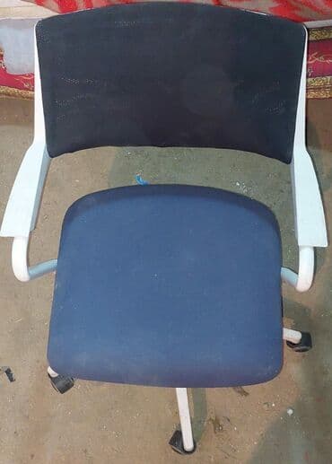 İşlənmiş, Təkərli, Qolları tənzimlənmir, Parça