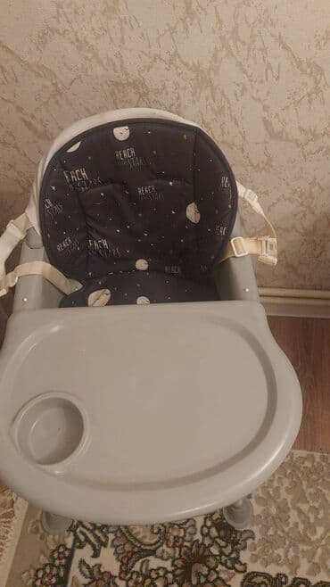 Uşaq arabaları: Usaq yemek masasi Qiymet 30 man Unvan;Resulzade qes 4156 E — 4