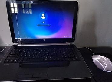 HP Pavilion 15 Notebook PC - Ekran: 15.6" geniş ekran - Prosessor
