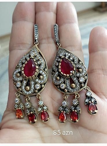 gumus sirgalar: Zərif asqılı sırğalar kolleksiyası 1) Şərq motivli qaşlı sırğa – 85 — 1