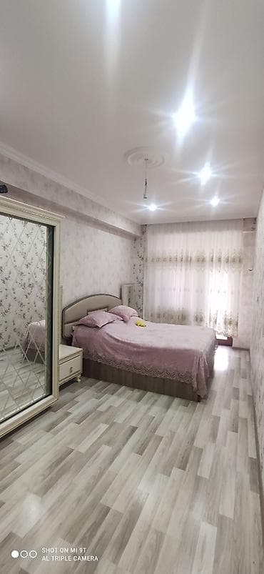 Evin sahəsi 99m² 3 otaq mətbəx ayrı, sanitar qovşaqları ayrı, geniş