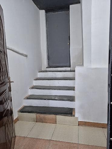 ucar emlak: İcarəyə obyekt – 60 kv.m, 3 otaq Xüsusiyyətlər:Icare ofis Nizami — 2