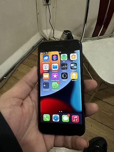 iphone 7 ucuz: IPhone 7, 32 GB, Qara, Barmaq izi — 1