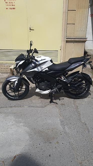 Мопеды, скутеры: Bajaj pulsar ns 200 2019 il buraxılş 2020 il alış. 994 km yürüş. Qaraj — 10