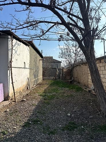 mehemmedli kendinde heyet evleri satqi: 4 otaqlı, 75 kv. m, Kredit yoxdur, Orta təmir — 6