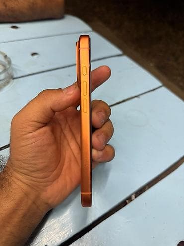 irşad 17 pro max: IPhone 17 Pro, 256 GB, Narıncı, Simsiz şarj — 4
