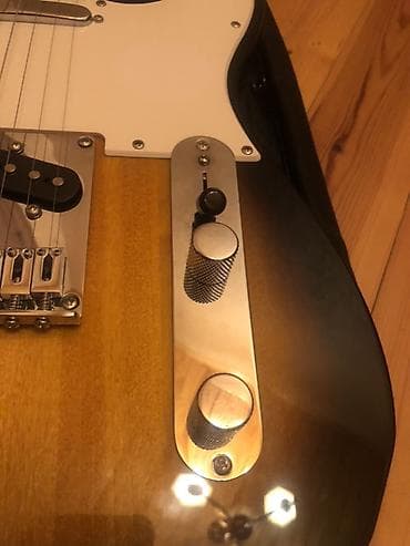 Suiqer telecaster
Yamaha ibanez
Гитара 
В идеальном состоянии — 2