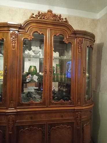 İdeal vəziyətdədir.İçi nəhəng qorkadır.Evdə təmiz saxlanılıb.Satılma