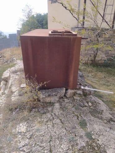 su kranları: Metal su/yanacaq çəni - Material: qalın divarlı polad - Forma — 10