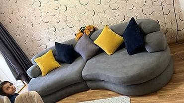 Mebel: müasir dizaynlı yumşaq künc divan - Forma: dalğavari/oval — 1