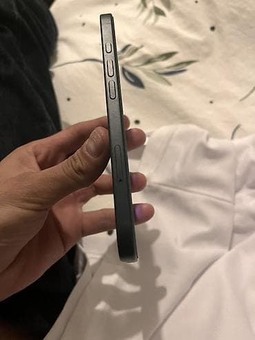 IPhone 16, 128 GB, Jet Black, Face ID, Sənədlərlə — 1