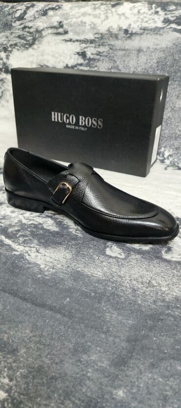 şaxta baba kişi kostyumları: Кожаная обувь Немецкого бренда Hugo BOSS Размер 43 Производство — 7