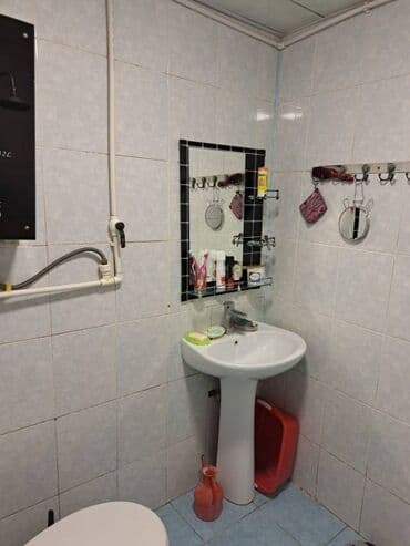 lənd kuruzer ucun led işıq lupası hardan tapmaq olar: Bakı, Qaraçuxur qəs., 2 otaqlı, Köhnə tikili, 60 kv. m — 11