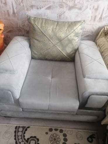 İşlənmiş, Divan, 2 kreslo, Bazasız, Açılmayan