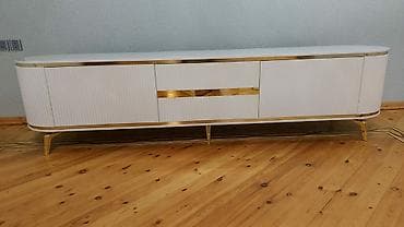 masa plasmas: Düz TV altlığı, Polkalı — 1