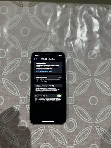 iphone 4 s: IPhone 11, 64 GB, Yaşıl — 3