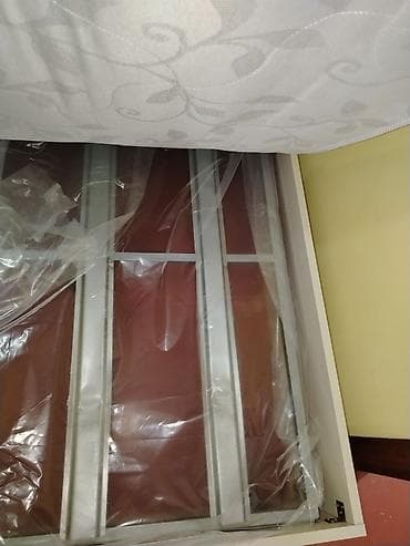 islenmis taxt satilir: Təknəfərlik çarpayı, Bazasız, Matras ilə, Siyirməsiz — 3