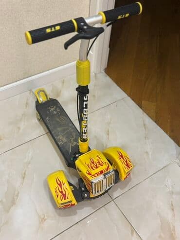 трюковой самокат в бишкеке: Wa.me/994552991112 Uşaqlar üçün hazırlanmış bu skuter, iki arxa — 1