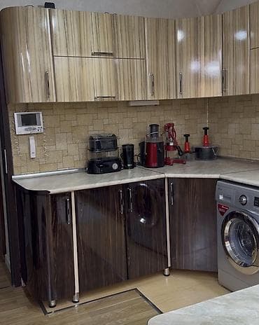 metbex ucun kunc divan: Mətbəx mebeli dəsti – künc yerləşimli, mərmər görünümlü iş masası və — 7